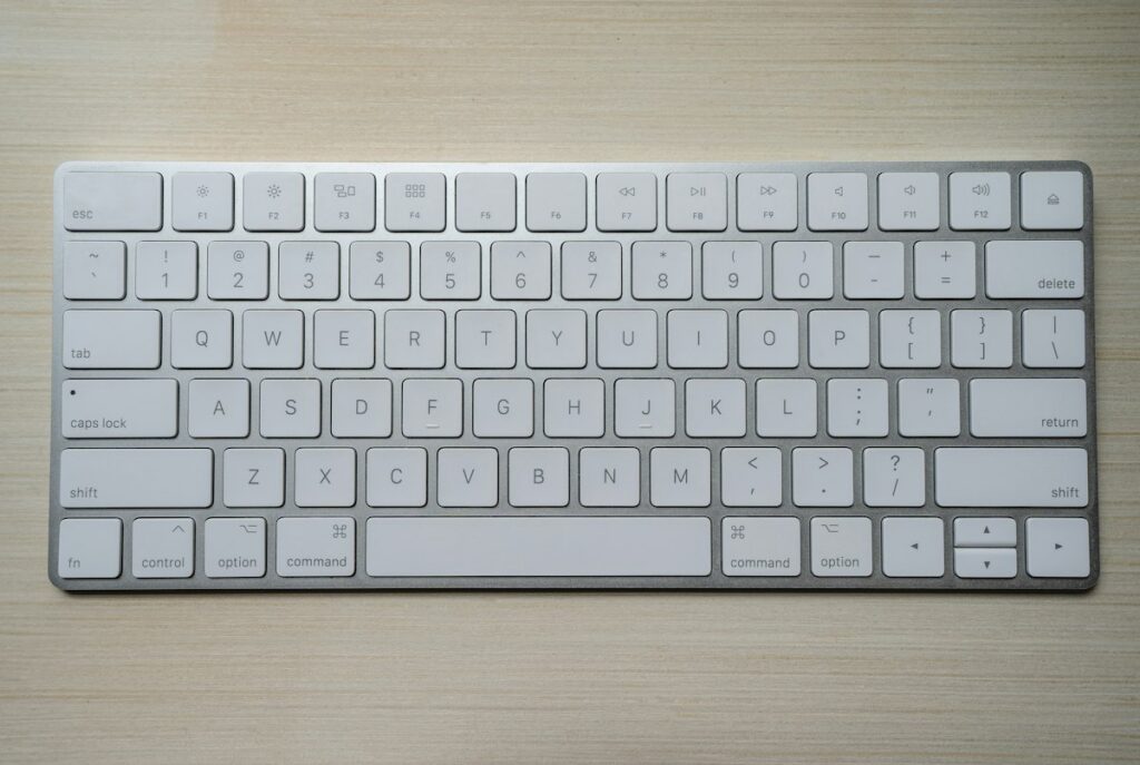 Custom mechanical keyboard with neutral artisan keycaps